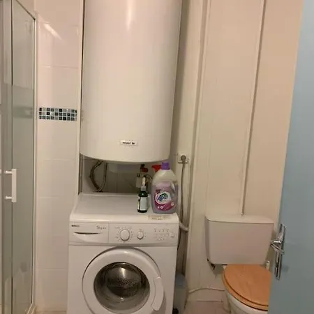 Appartement Avec Jardinet Bessan Extérieur photo