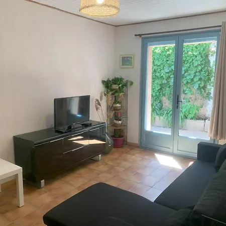 Appartement Avec Jardinet Bessan Extérieur photo